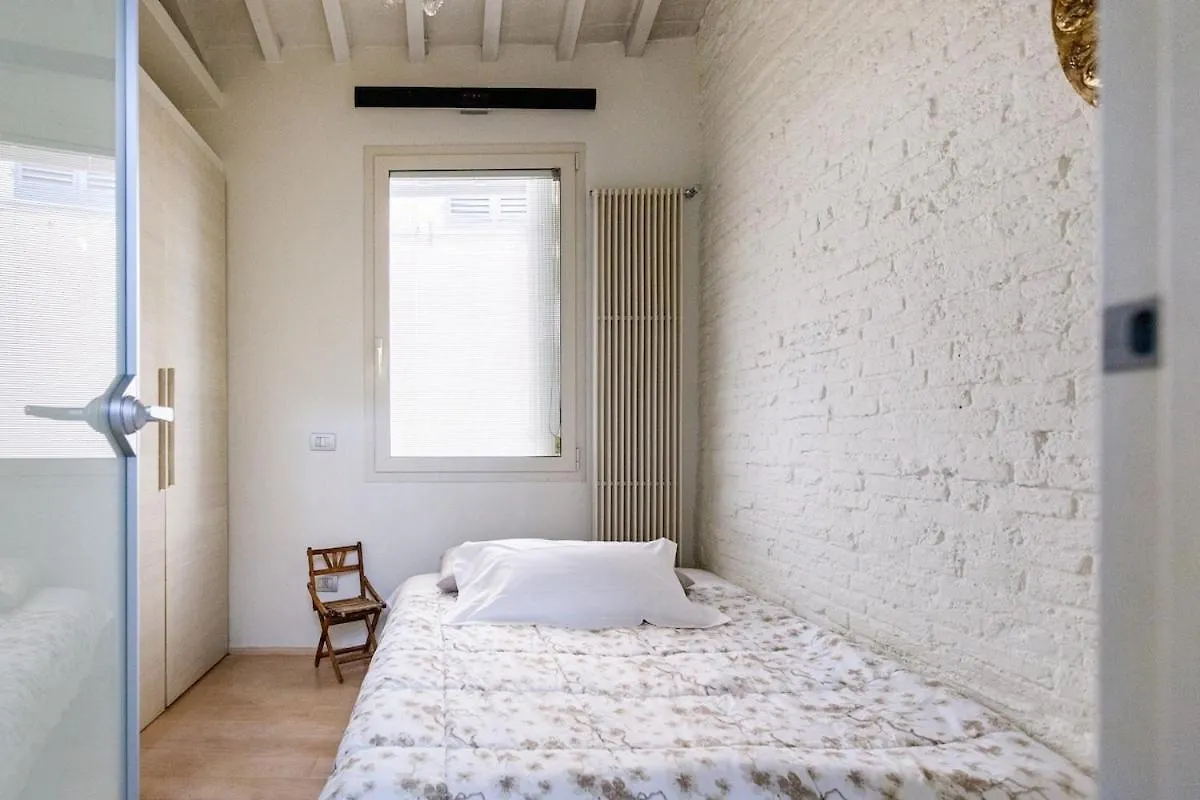 Elegant Apartment In Pitti Area Florence
