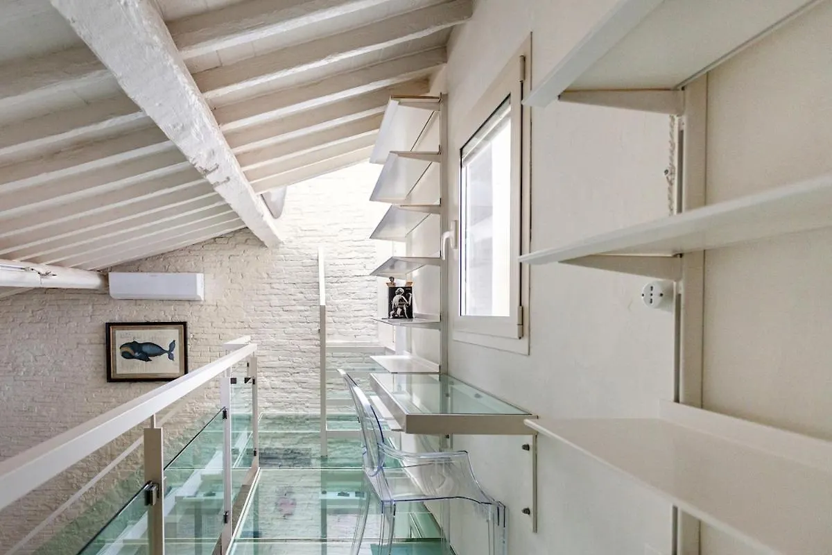 Elegant Apartment In Pitti Area Φλωρεντία